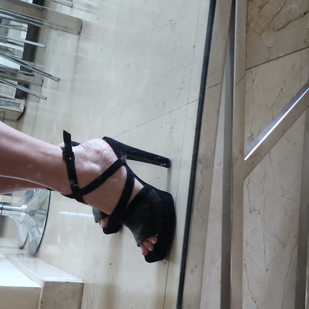 Sandals, leather,  size 41 or 11. Made in Italy, Alberto Guardiani